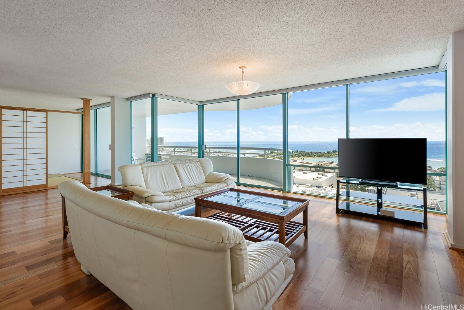 Uraku Tower Hawaii condo # 27A, Honolulu, Hawaii - photo 3 of 25