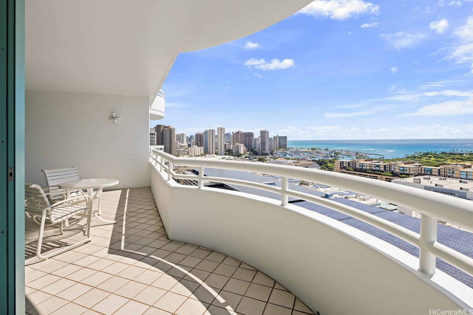 Uraku Tower Hawaii condo # 27A, Honolulu, Hawaii - photo 8 of 25