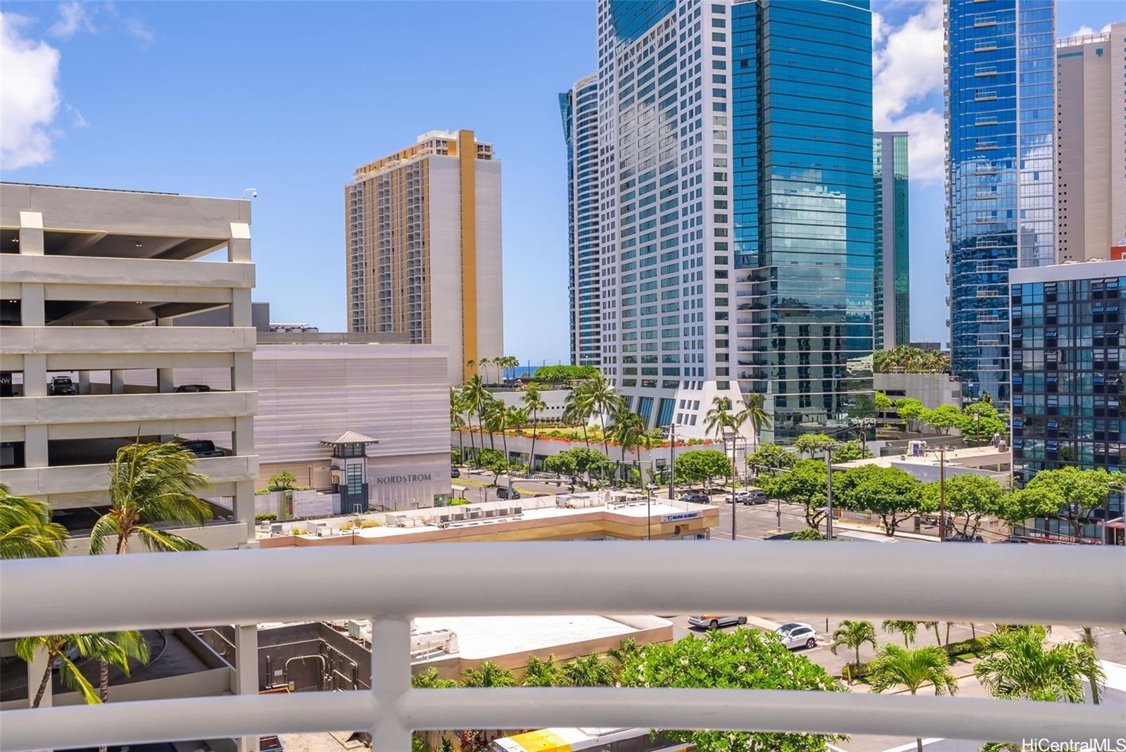 Uraku Tower Hawaii condo # 8A, Honolulu, Hawaii - photo 3 of 25