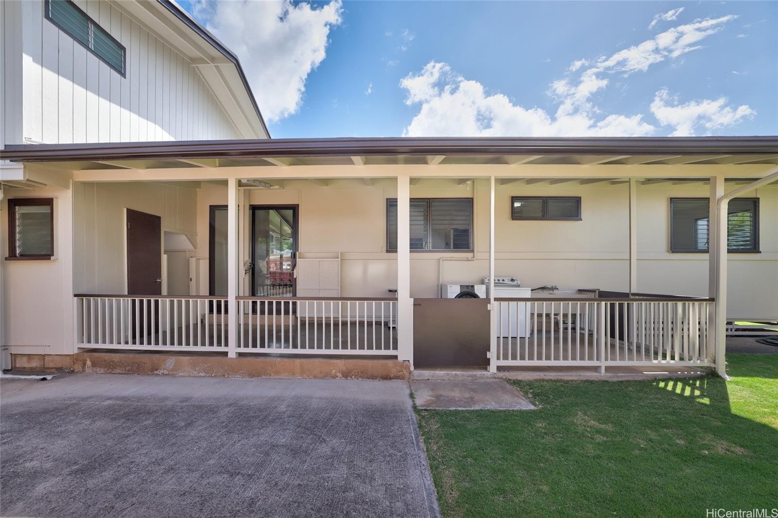 1341  Maalahi Street Moanalua Gardens, Honolulu home - photo 18 of 25