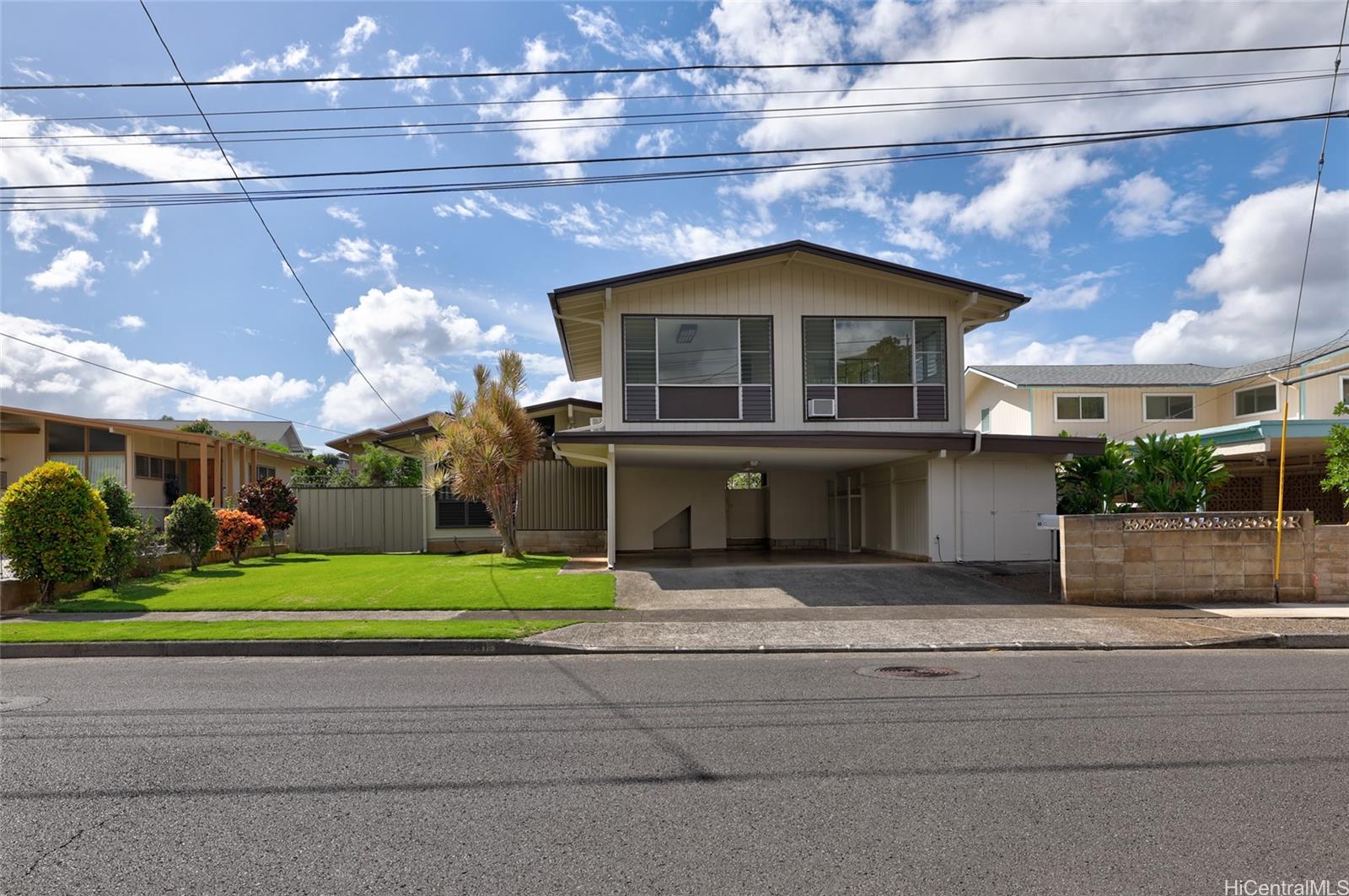 1341  Maalahi Street Moanalua Gardens, Honolulu home - photo 22 of 25