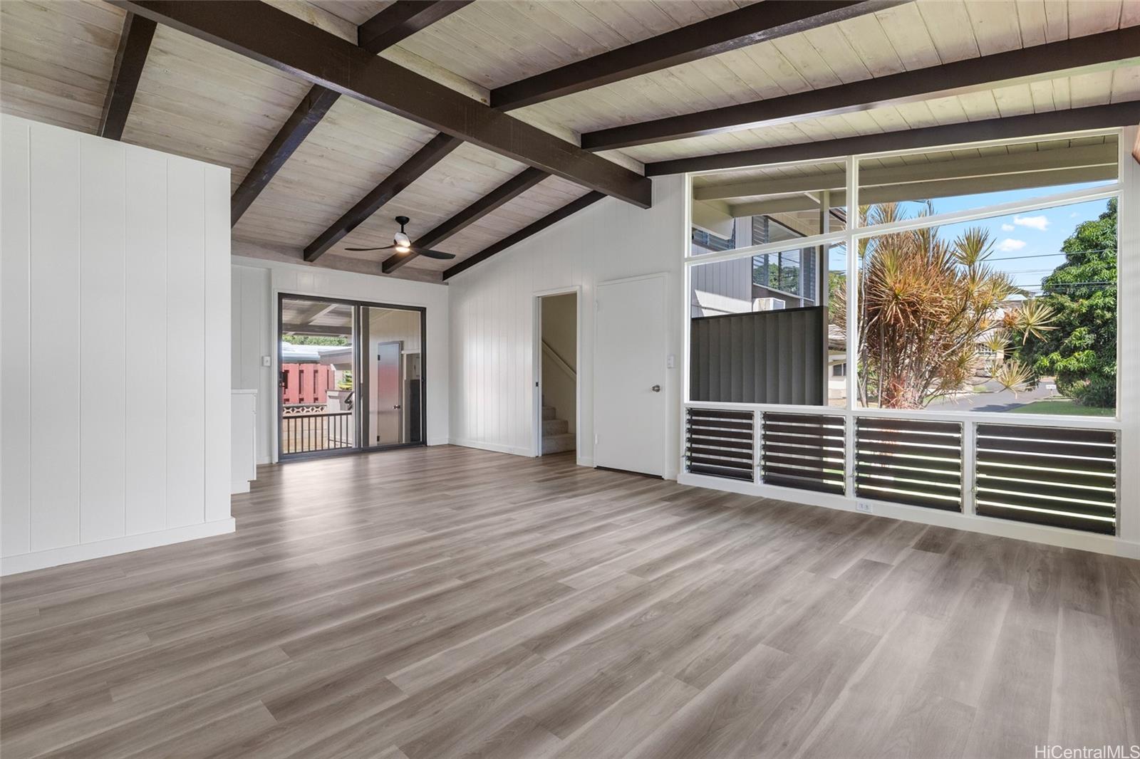 1341  Maalahi Street Moanalua Gardens, Honolulu home - photo 4 of 25