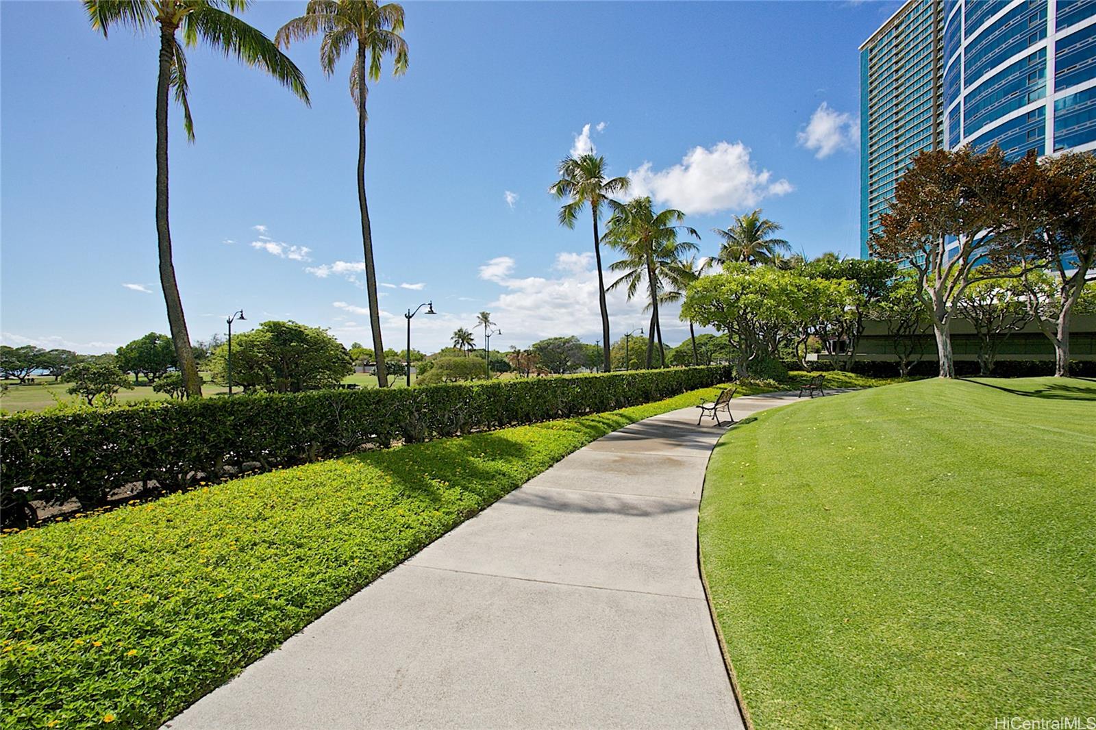 1350 Ala Moana condo # 1010, Honolulu, Hawaii - photo 24 of 25