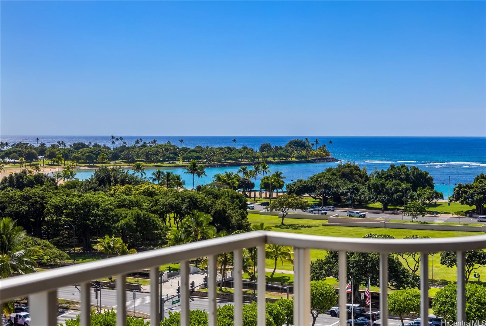 1350 Ala Moana condo # 1010, Honolulu, Hawaii - photo 2 of 25
