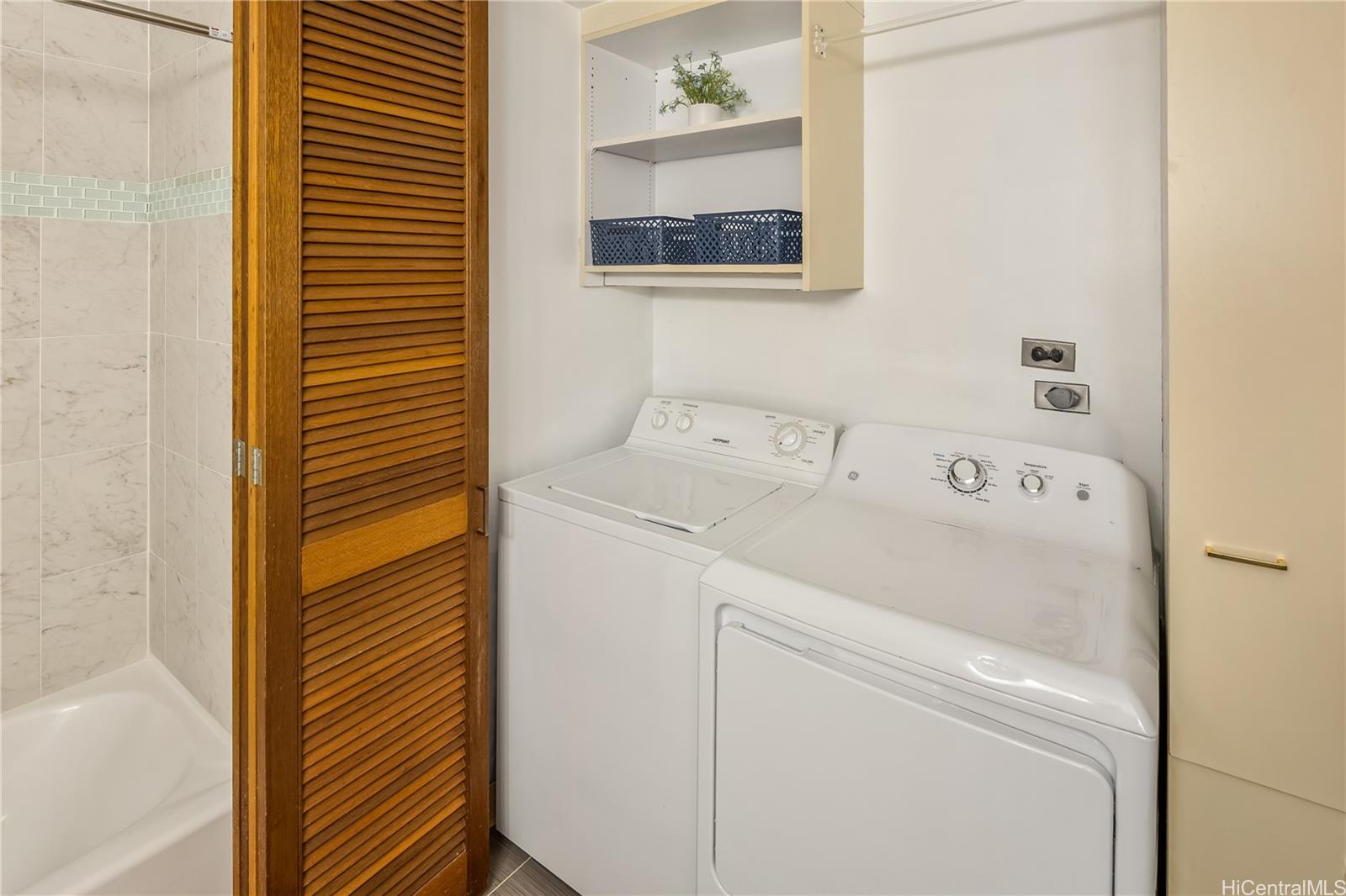 1350 Ala Moana condo # 1010, Honolulu, Hawaii - photo 15 of 25