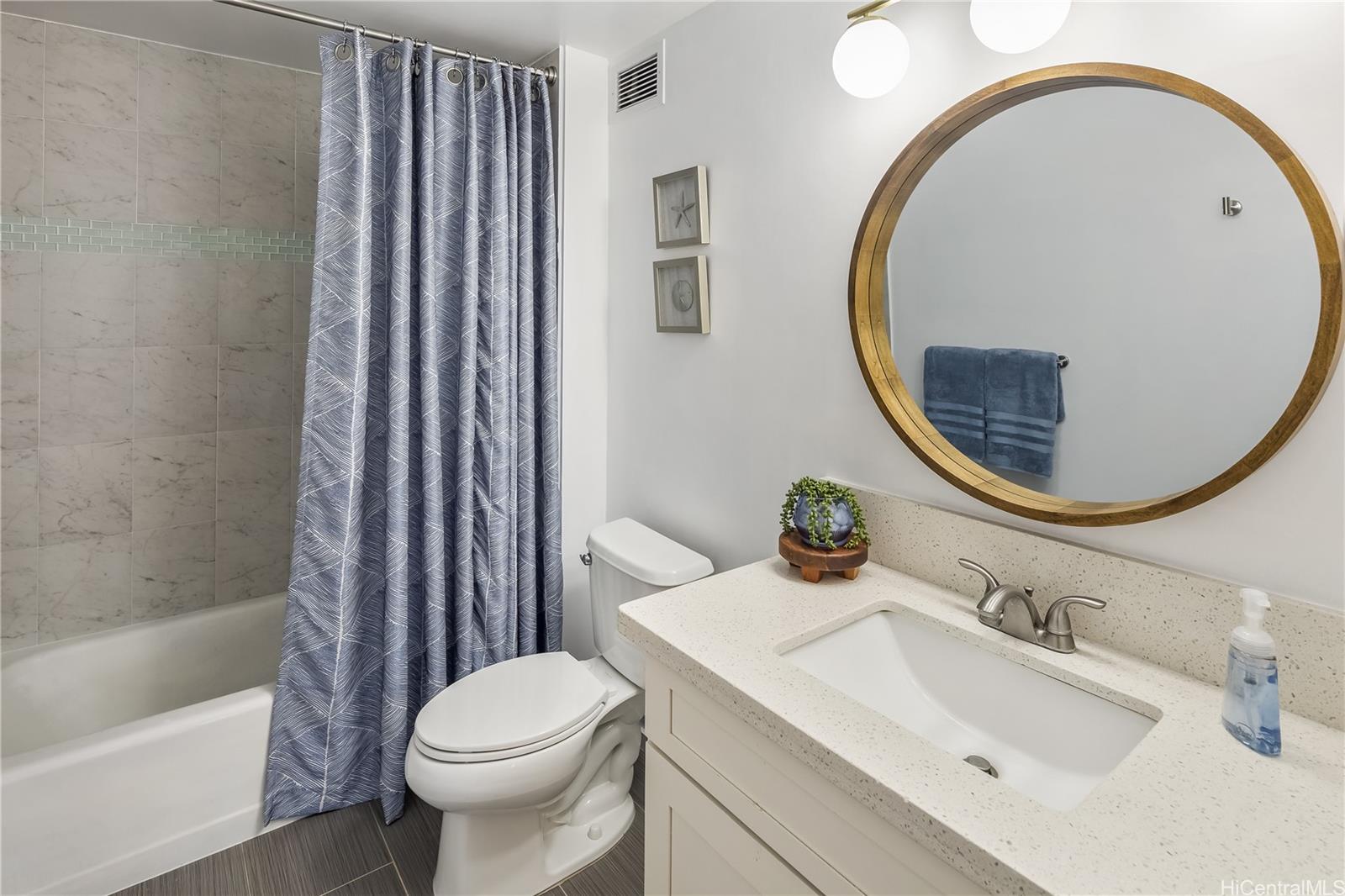 1350 Ala Moana condo # 1010, Honolulu, Hawaii - photo 18 of 25