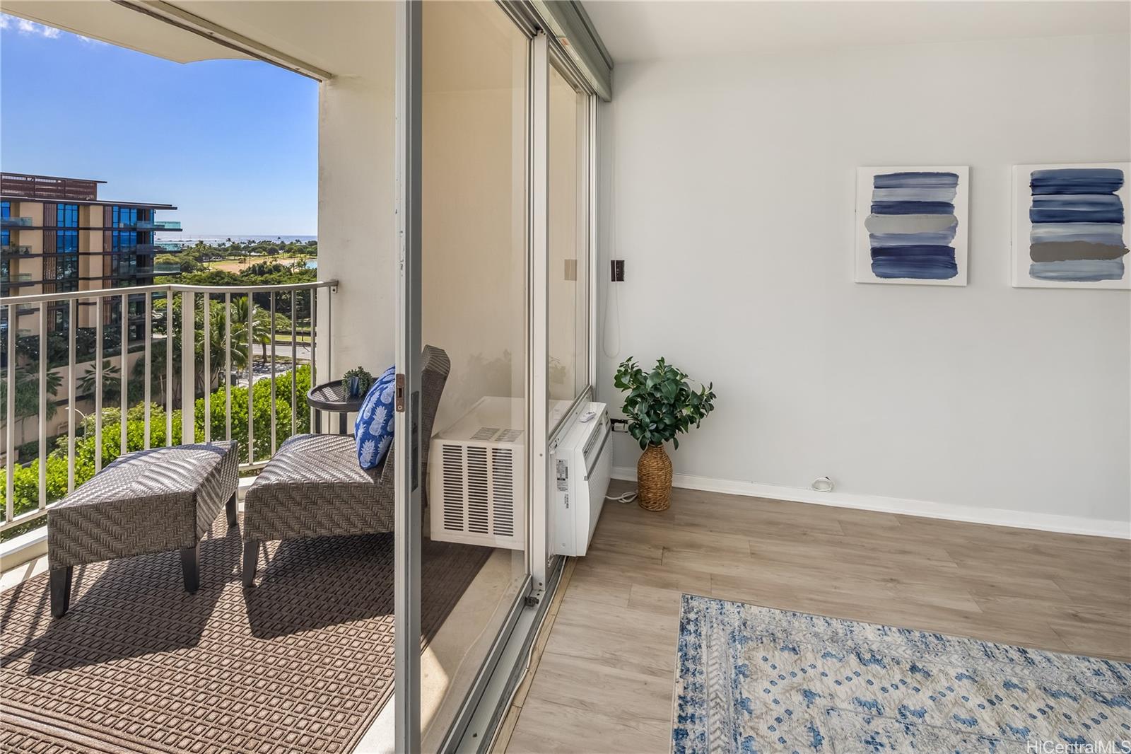 1350 Ala Moana condo # 1010, Honolulu, Hawaii - photo 3 of 25