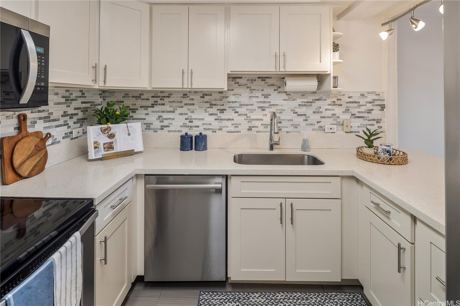 1350 Ala Moana condo # 1010, Honolulu, Hawaii - photo 8 of 25