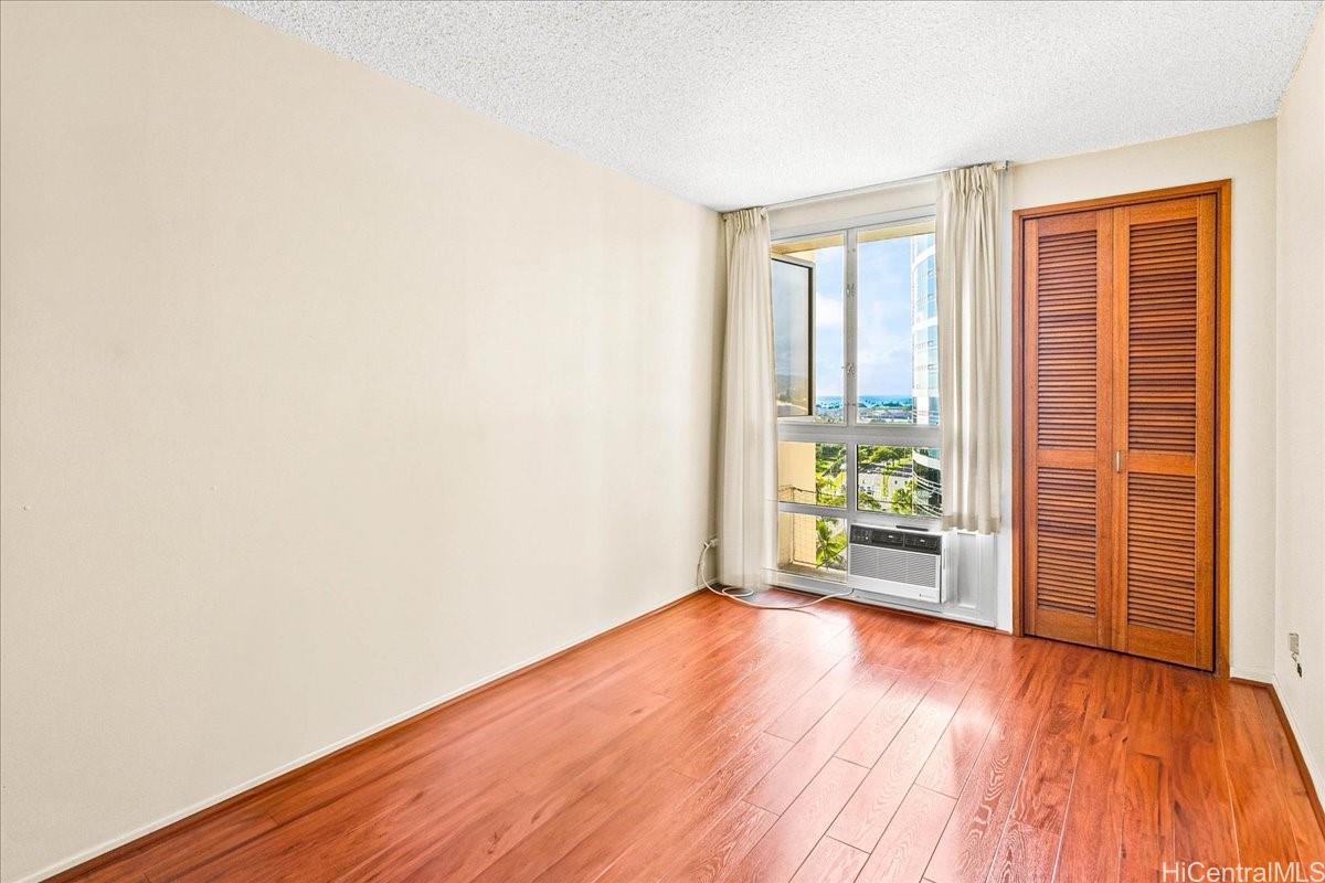 1350 Ala Moana condo # 1603, Honolulu, Hawaii - photo 11 of 24