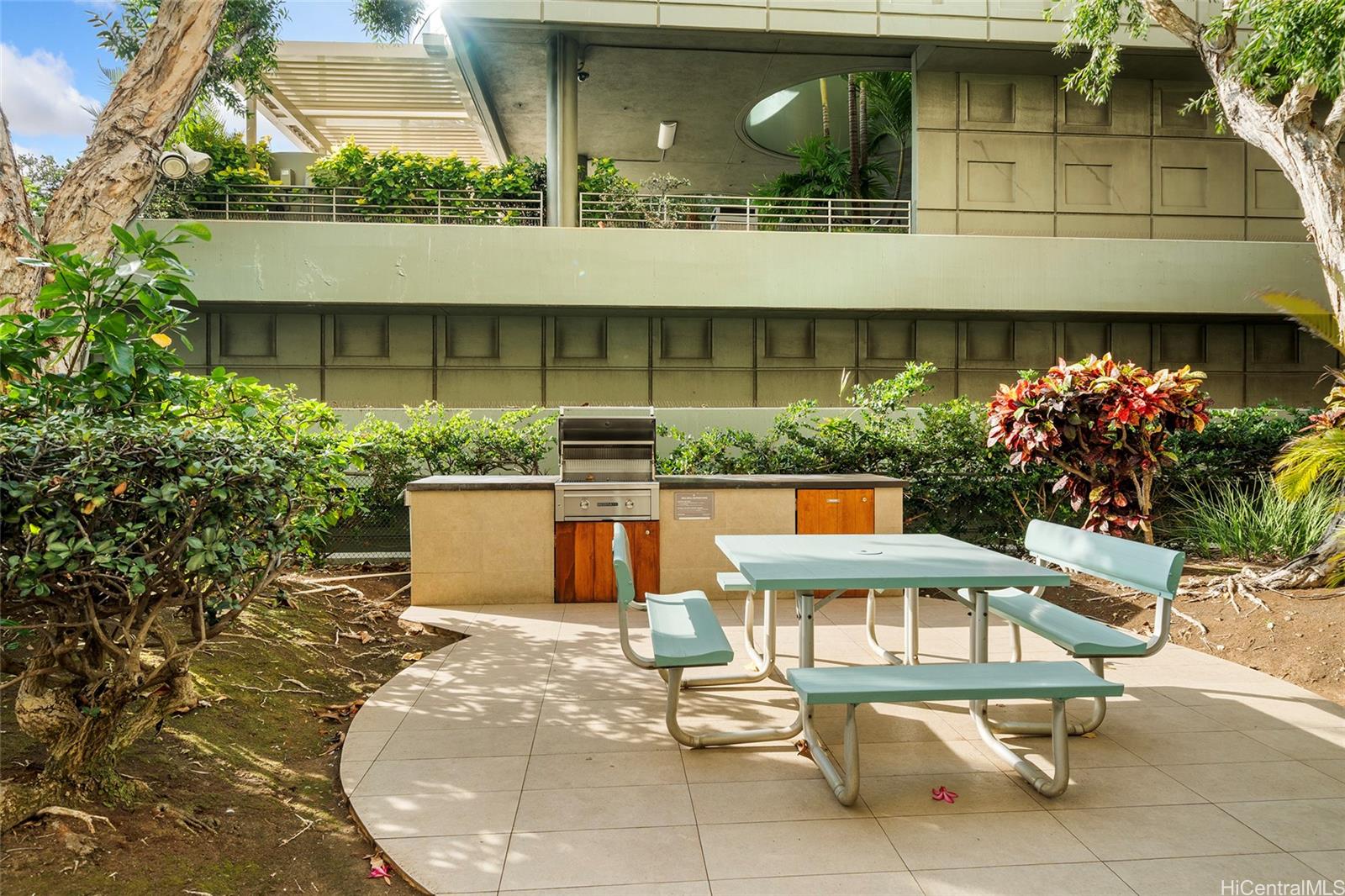 1350 Ala Moana condo # 1709, Honolulu, Hawaii - photo 15 of 20