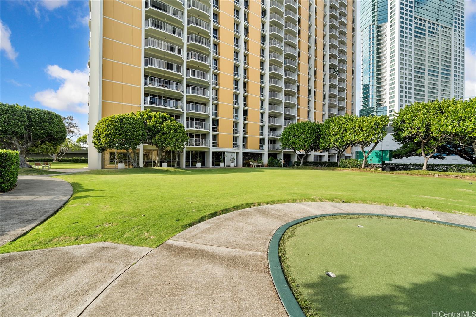 1350 Ala Moana condo # 1709, Honolulu, Hawaii - photo 16 of 20