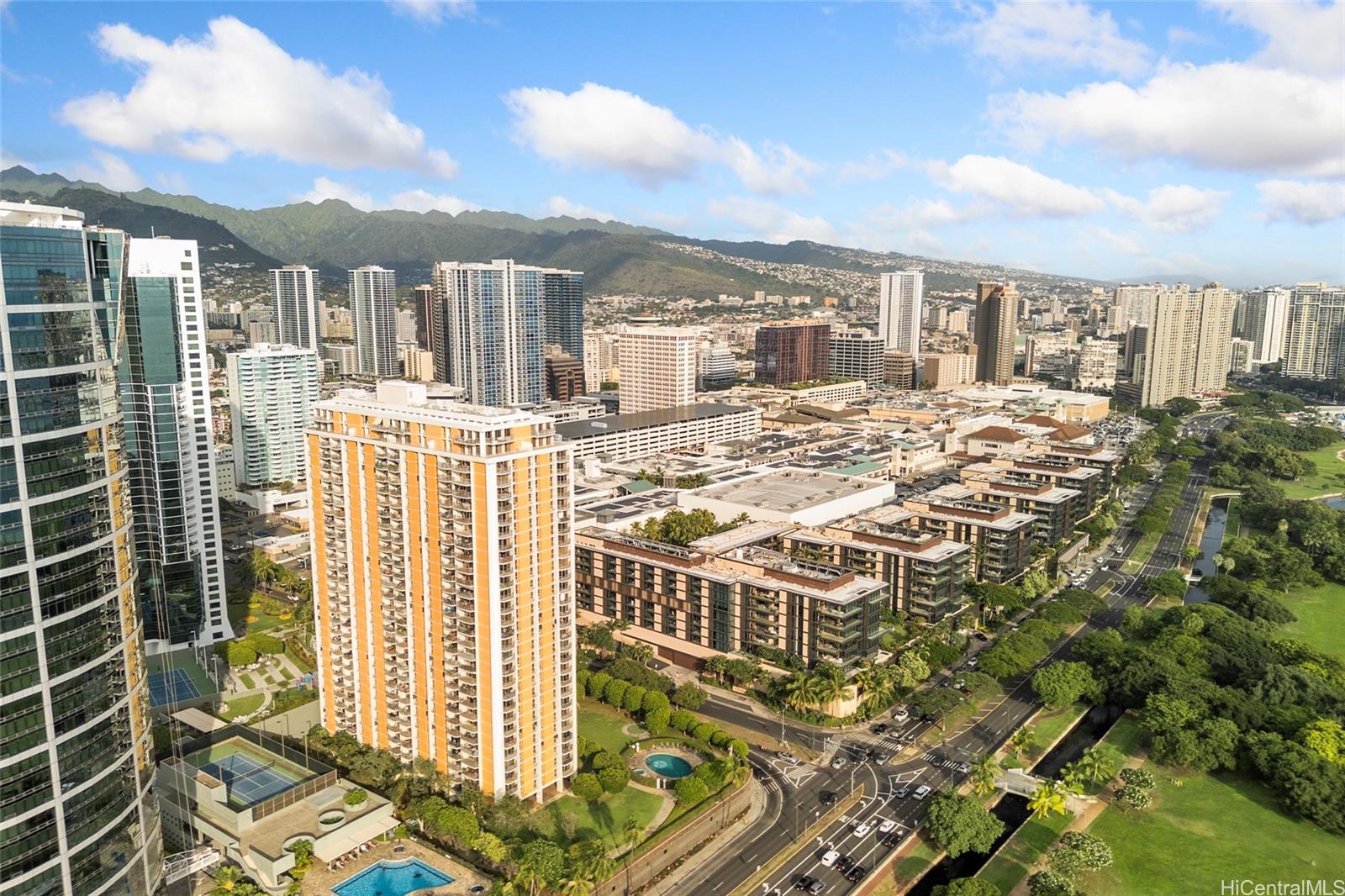 1350 Ala Moana condo # 1709, Honolulu, Hawaii - photo 19 of 20