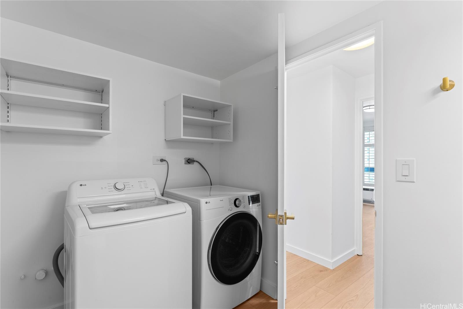 1350 Ala Moana condo # 1811, Honolulu, Hawaii - photo 13 of 22