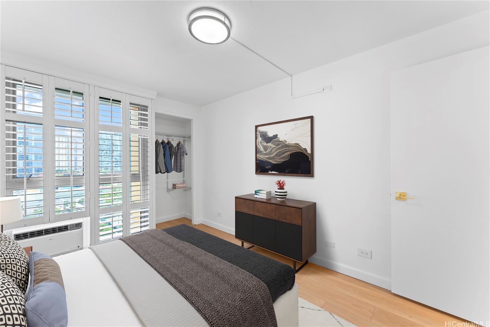 1350 Ala Moana condo # 1811, Honolulu, Hawaii - photo 10 of 22