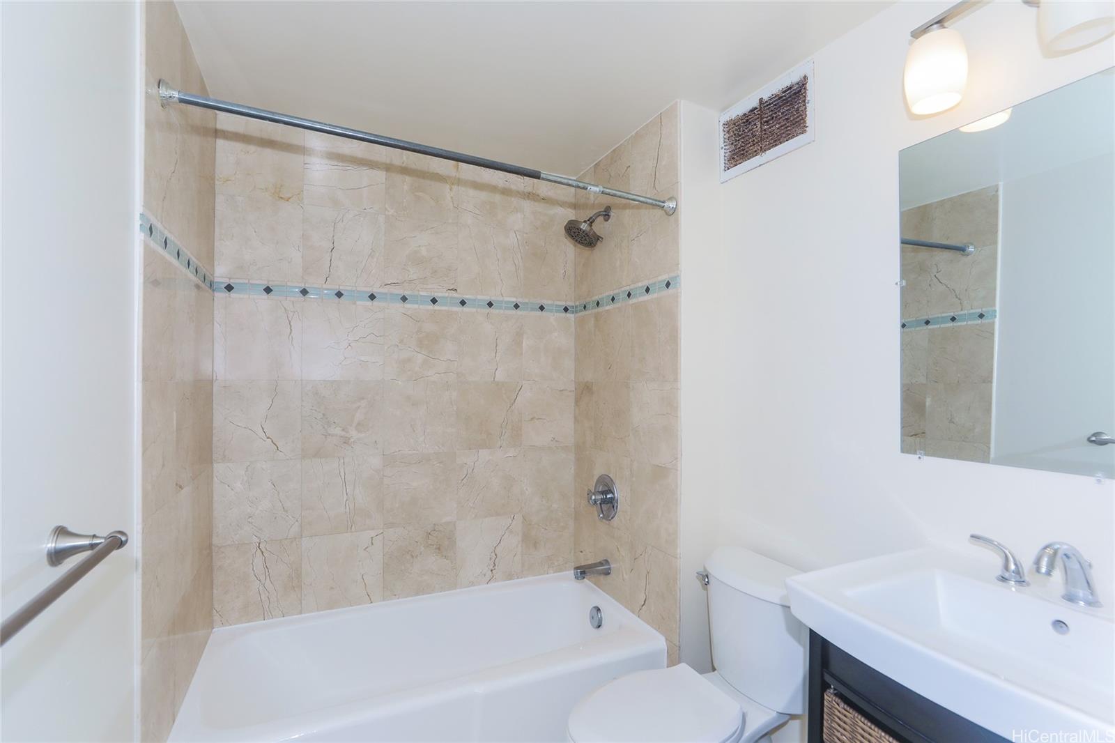 1350 Ala Moana condo # 1904, Honolulu, Hawaii - photo 18 of 22