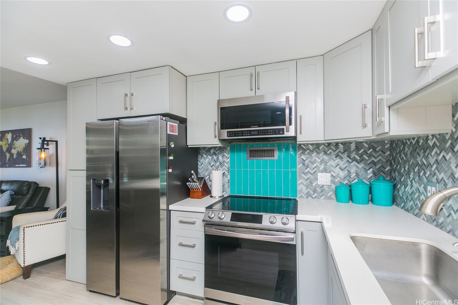 1350 Ala Moana Blvd Honolulu - Rental - photo 10 of 23