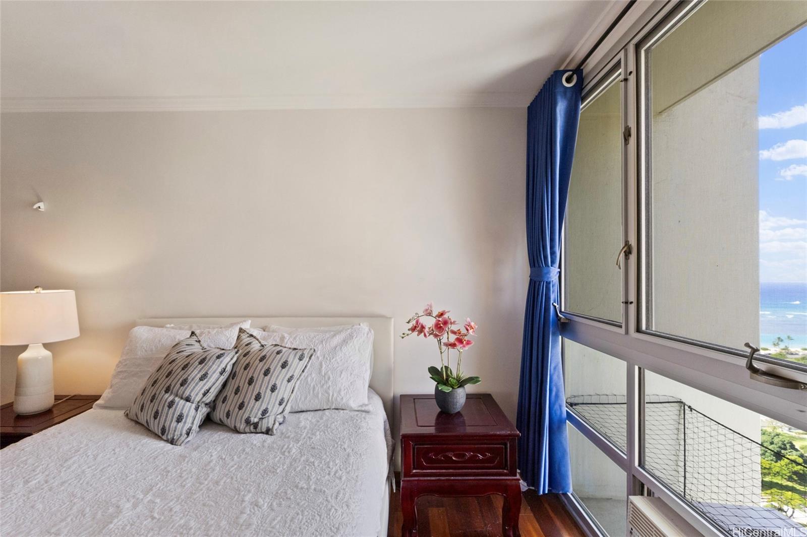 1350 Ala Moana condo # 2711, Honolulu, Hawaii - photo 15 of 23