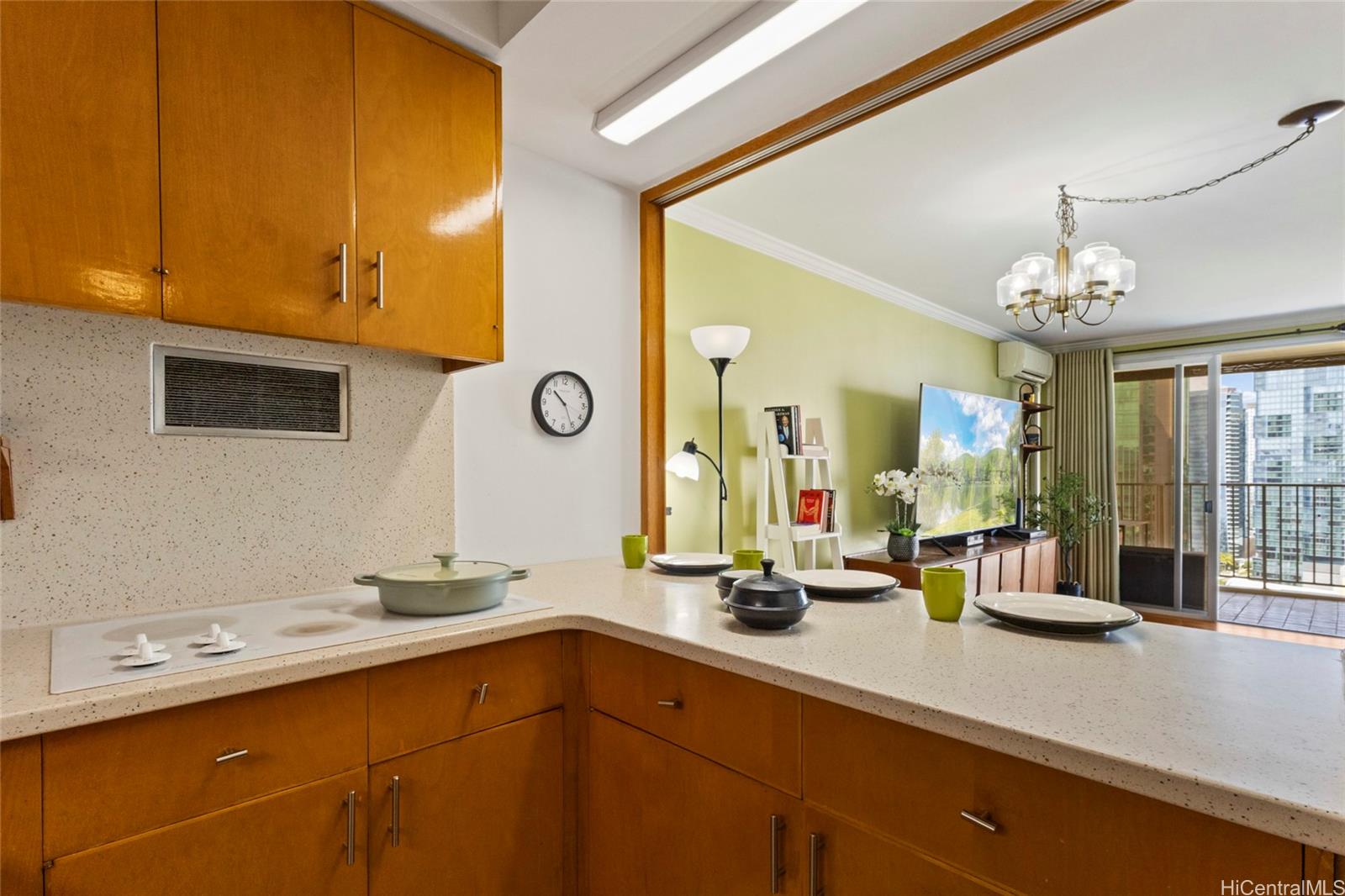 1350 Ala Moana condo # 2711, Honolulu, Hawaii - photo 8 of 23