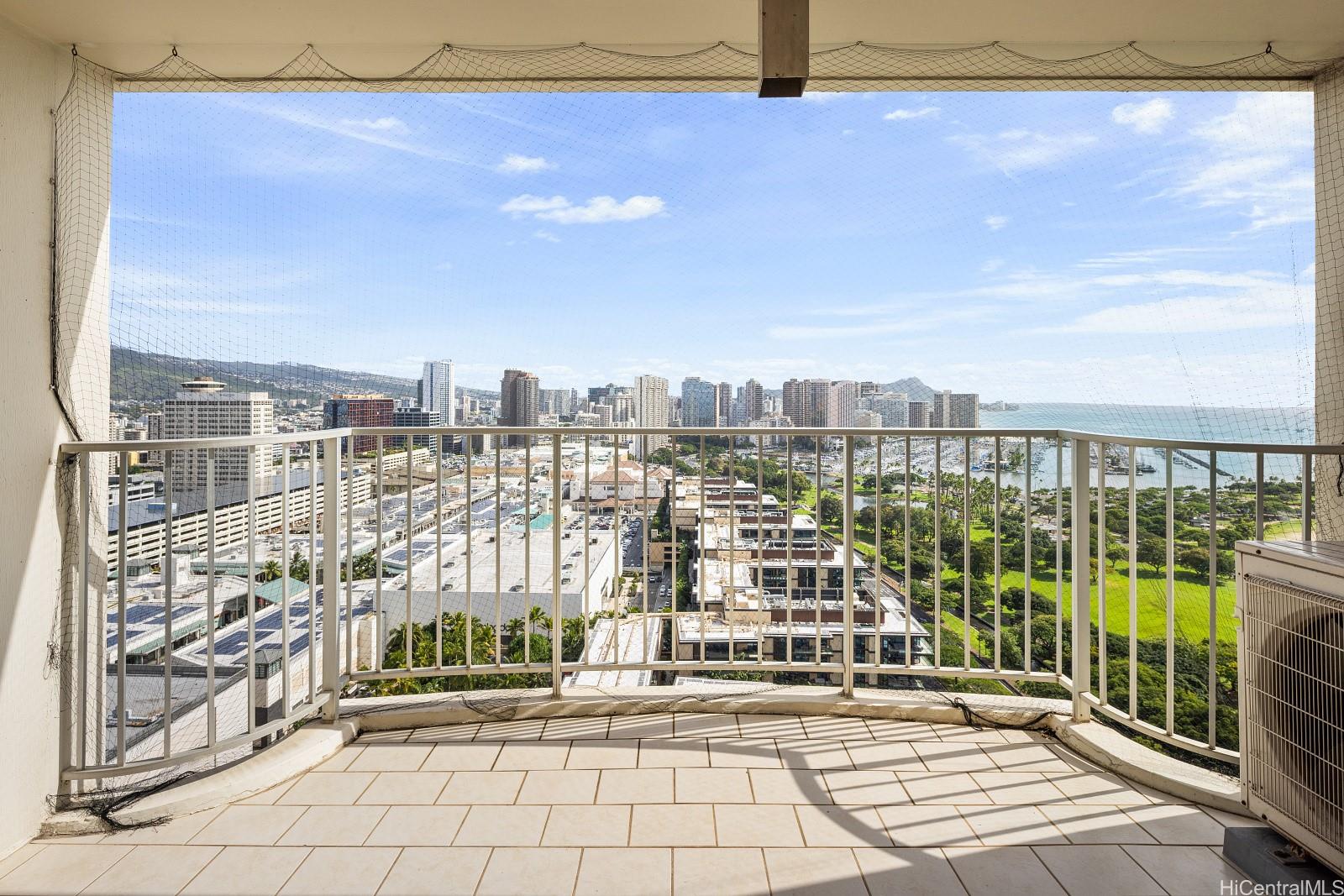 1350 Ala Moana condo # 3106, Honolulu, Hawaii - photo 2 of 23