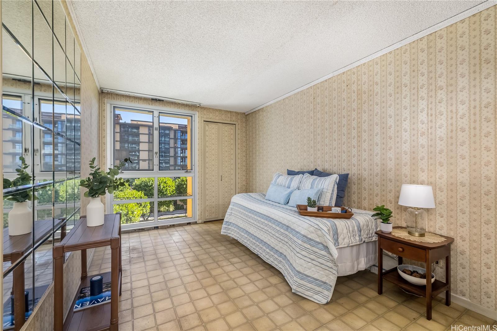 1350 Ala Moana condo # 606, Honolulu, Hawaii - photo 14 of 25