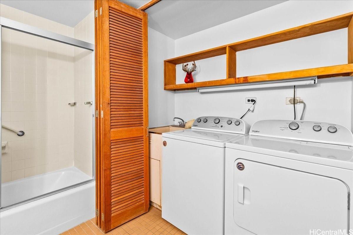 1350 Ala Moana condo # 810, Honolulu, Hawaii - photo 14 of 25