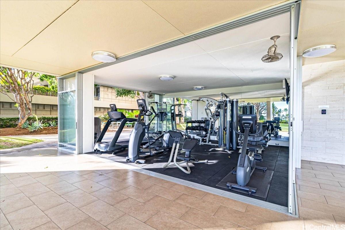 1350 Ala Moana condo # 810, Honolulu, Hawaii - photo 23 of 25