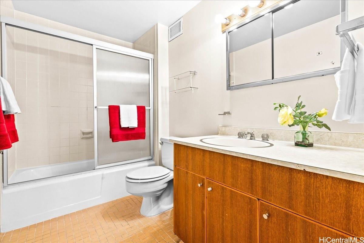 1350 Ala Moana condo # 810, Honolulu, Hawaii - photo 10 of 25