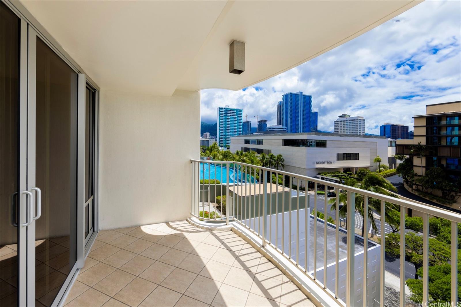 1350 Ala Moana condo # 812, Honolulu, Hawaii - photo 15 of 25