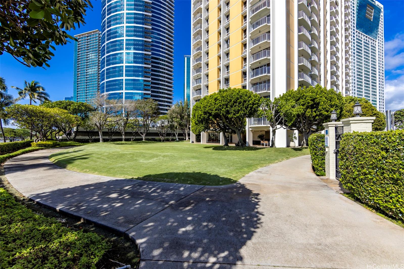 1350 Ala Moana condo # 812, Honolulu, Hawaii - photo 23 of 25