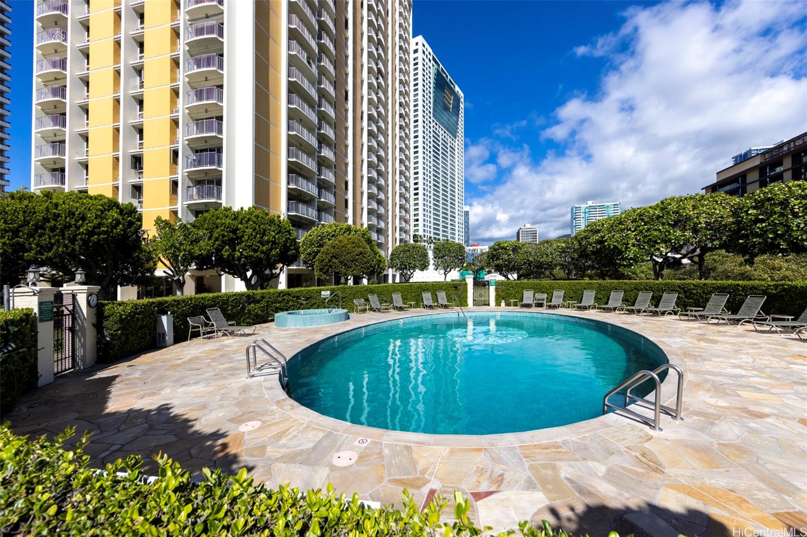 1350 Ala Moana condo # L2, Honolulu, Hawaii - photo 22 of 25