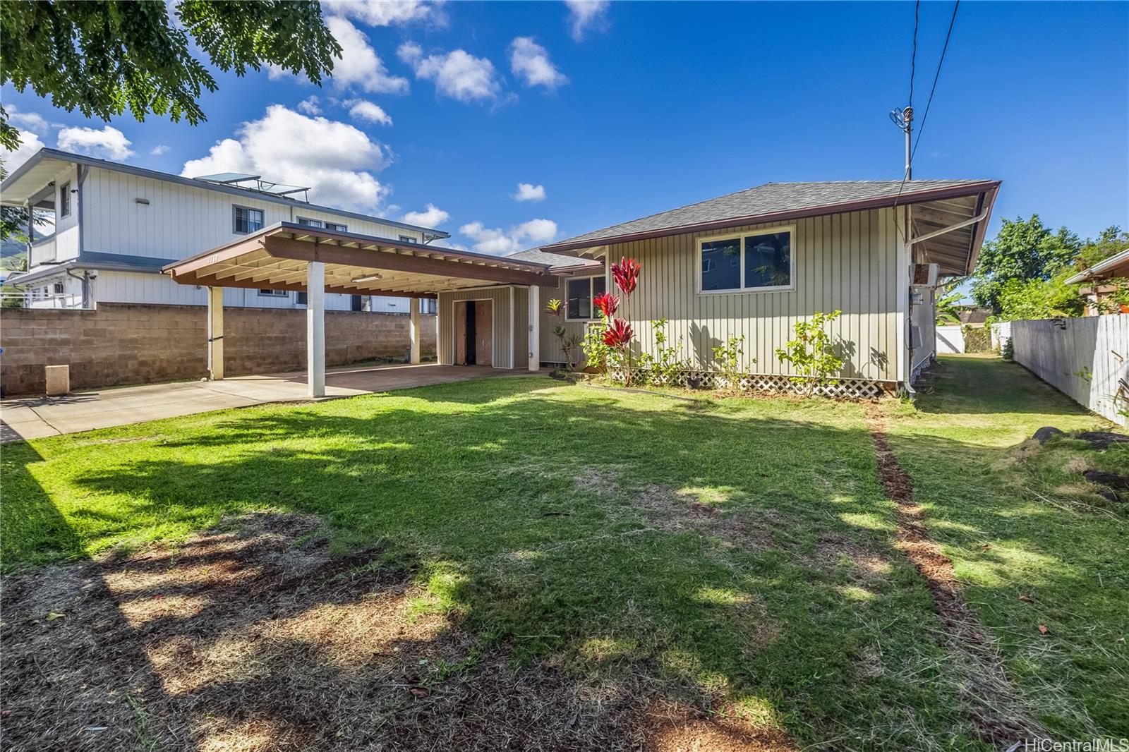 1352  Keolu Drive Enchanted Lake, Kailua home - photo 21 of 25