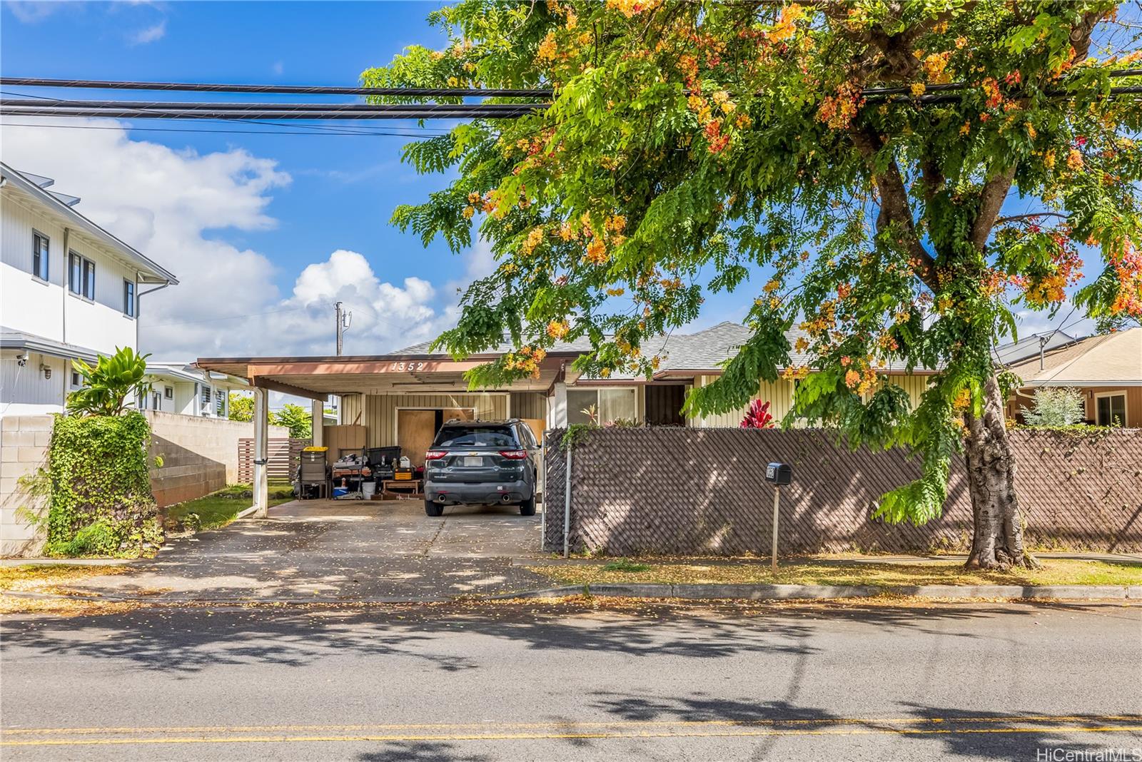 1352  Keolu Drive Enchanted Lake, Kailua home - photo 23 of 25