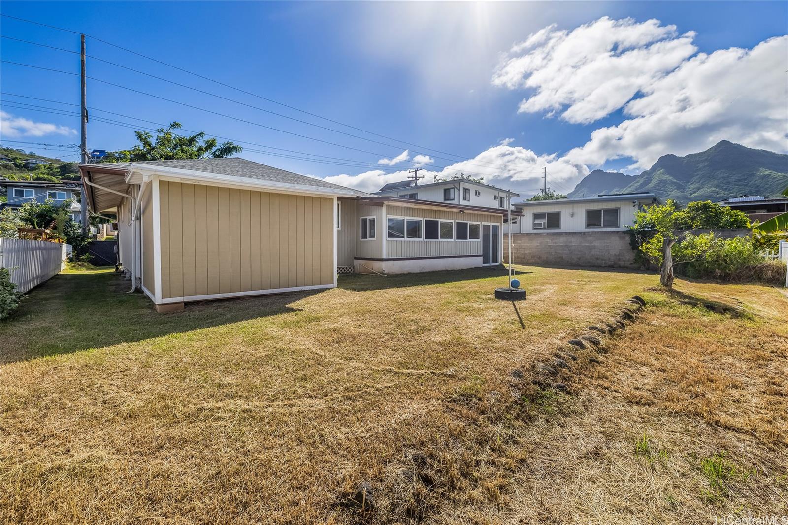 1352  Keolu Drive Enchanted Lake, Kailua home - photo 10 of 25