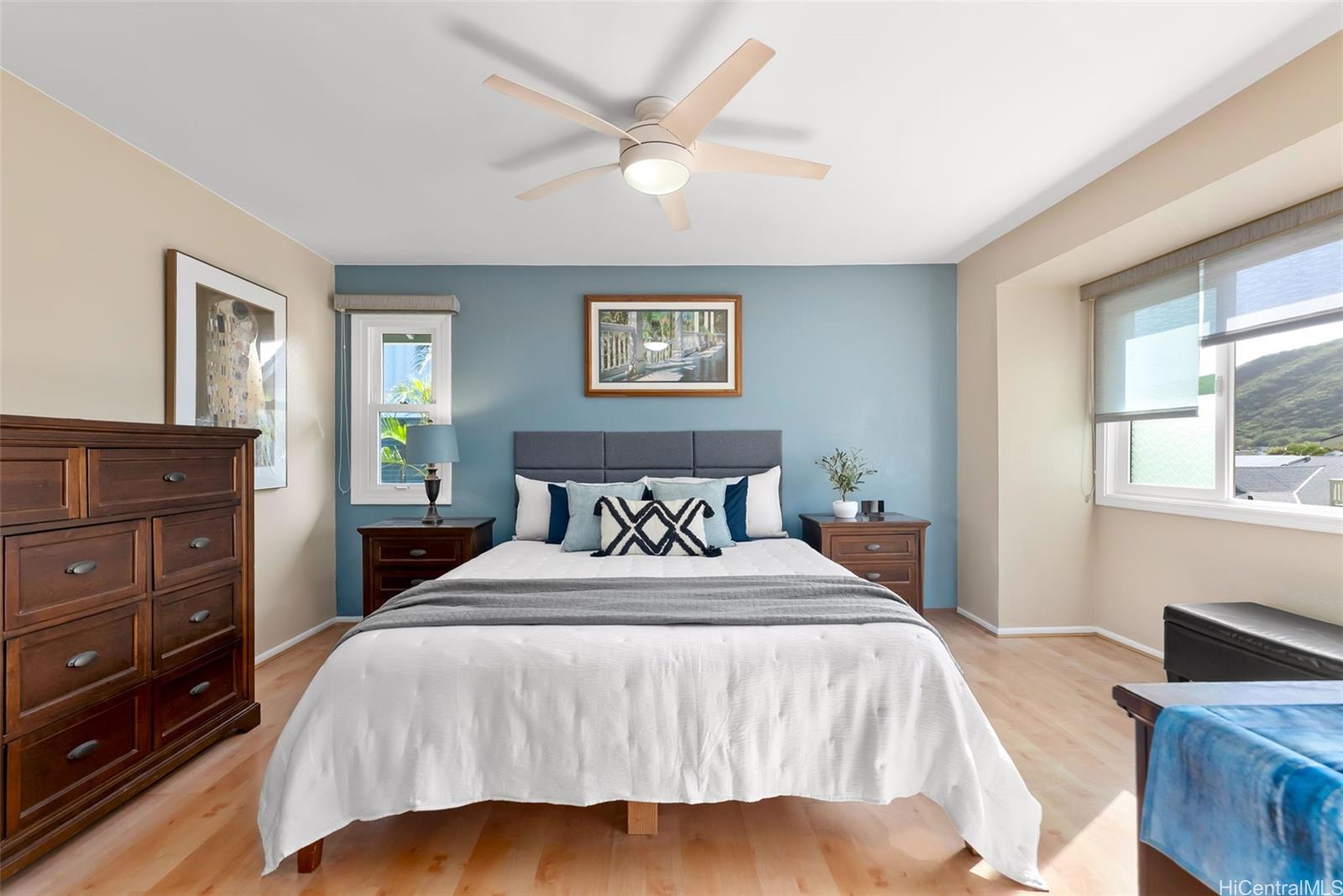 1357  Kaeleku Street Kalama Valley, Hawaii Kai home - photo 12 of 25