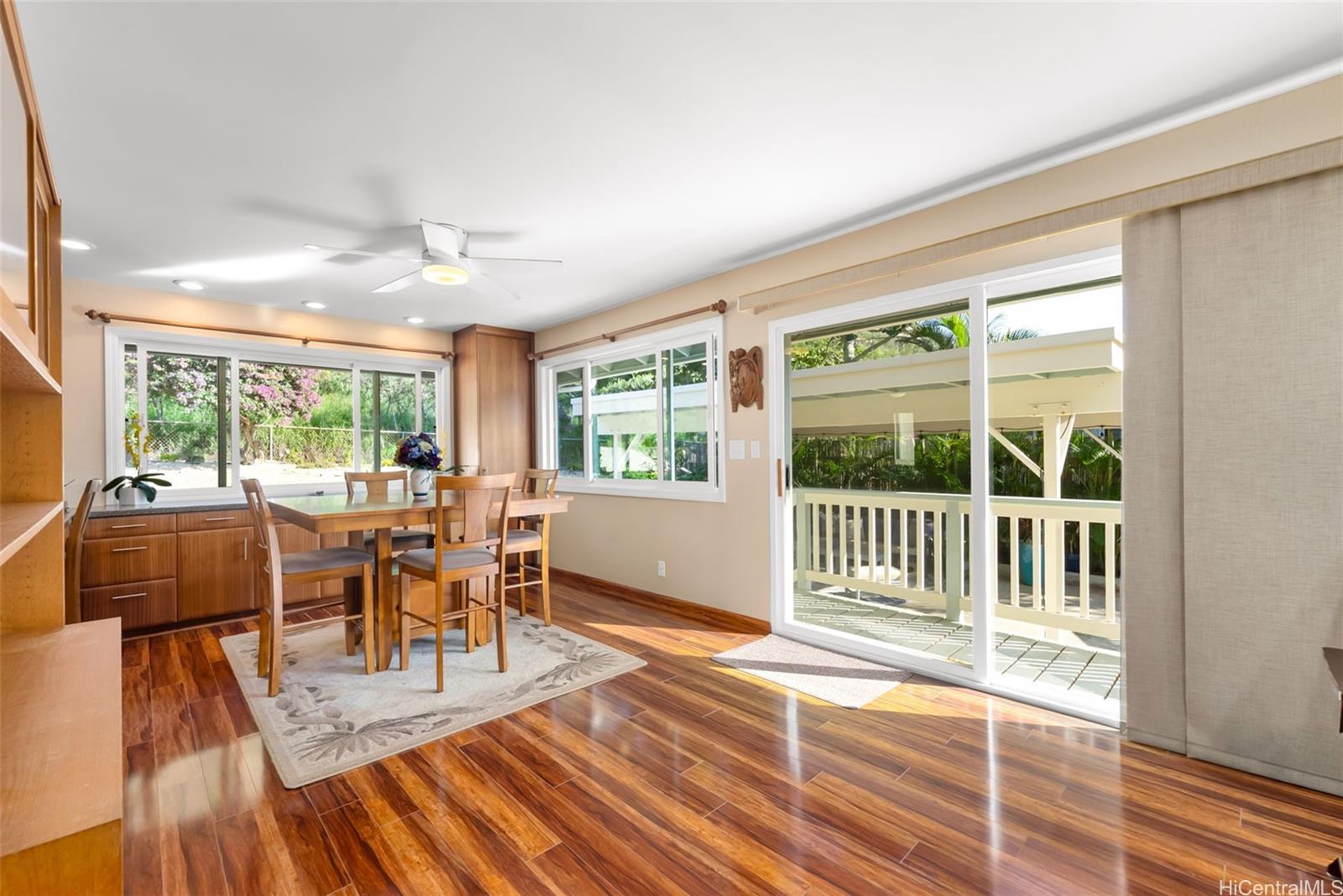 1357  Kaeleku Street Kalama Valley, Hawaii Kai home - photo 18 of 25
