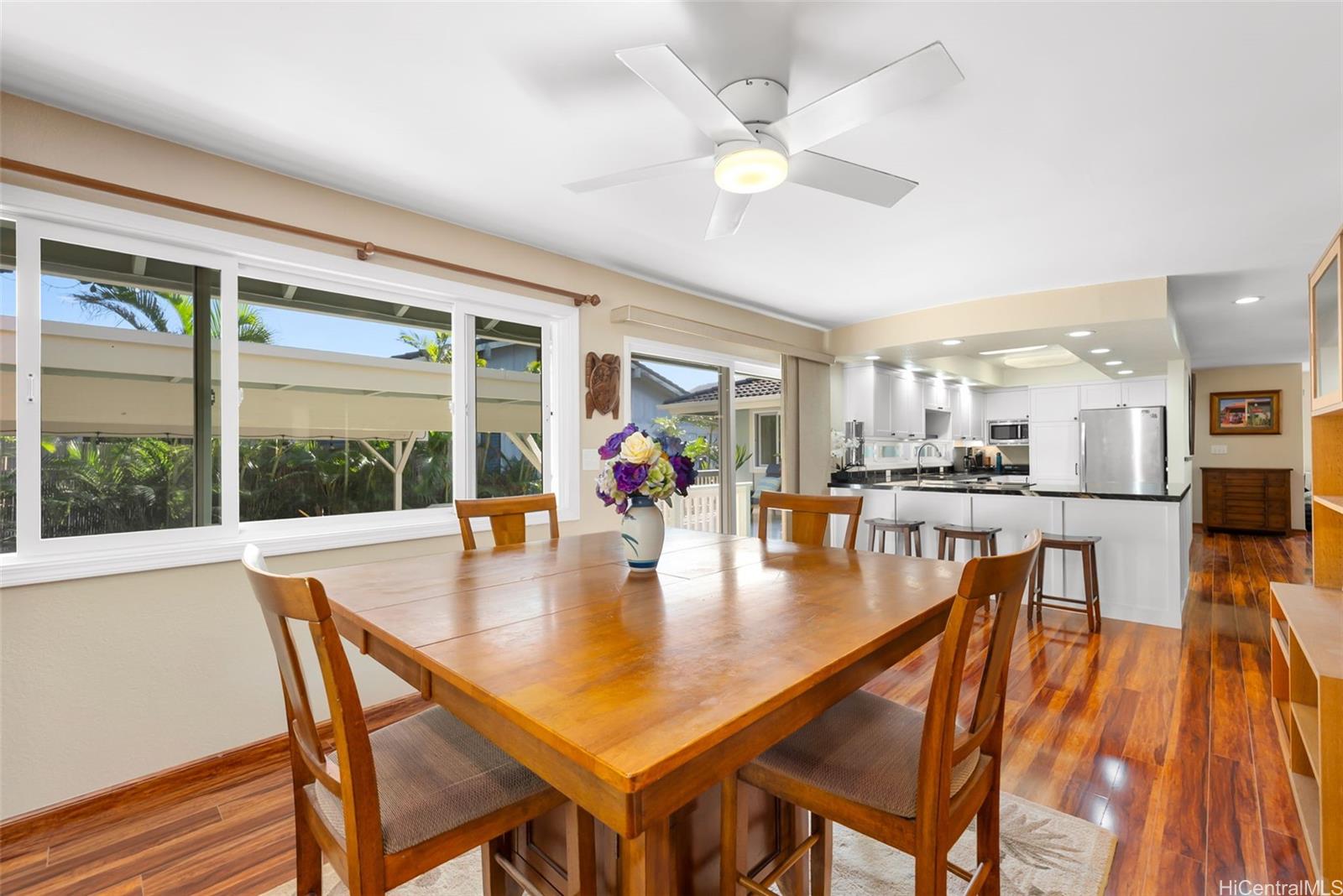 1357  Kaeleku Street Kalama Valley, Hawaii Kai home - photo 10 of 25