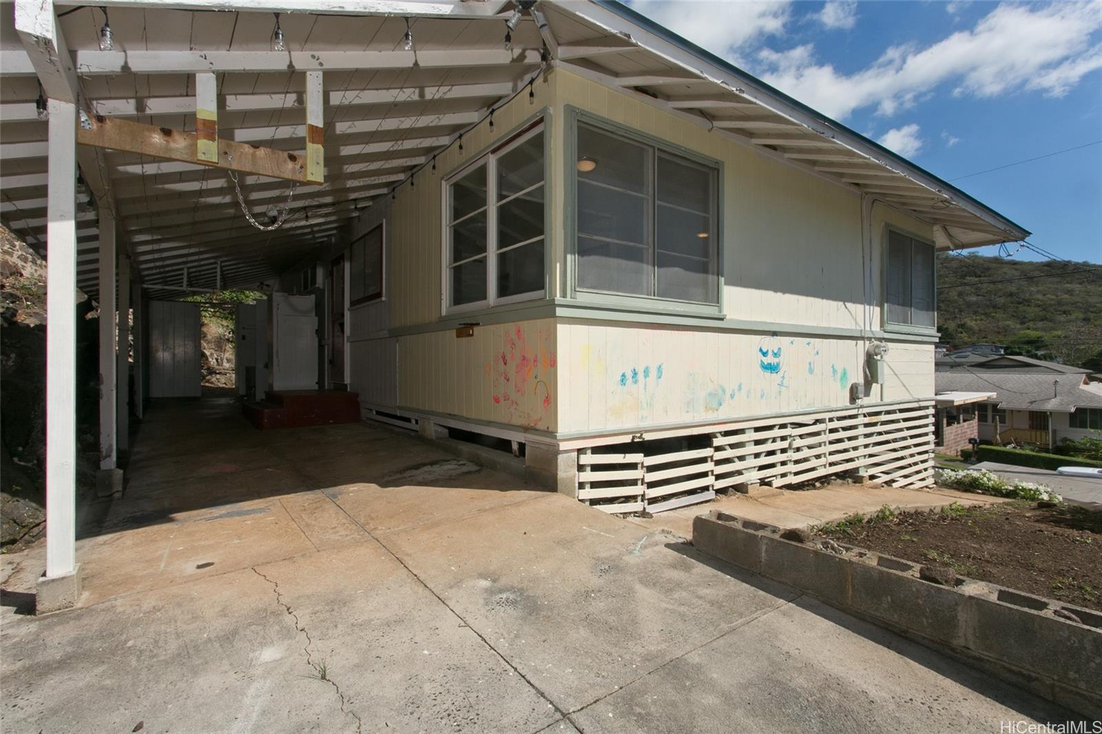 1358  Makaikoa Street Waialae Nui Rdge, Diamond Head home - photo 13 of 20