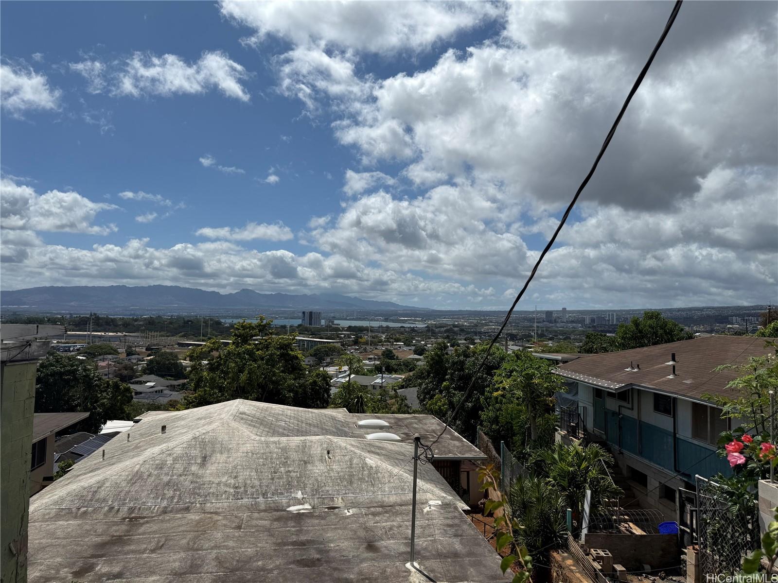 1358  Wanaka Street Aliamanu, Honolulu home - photo 2 of 6