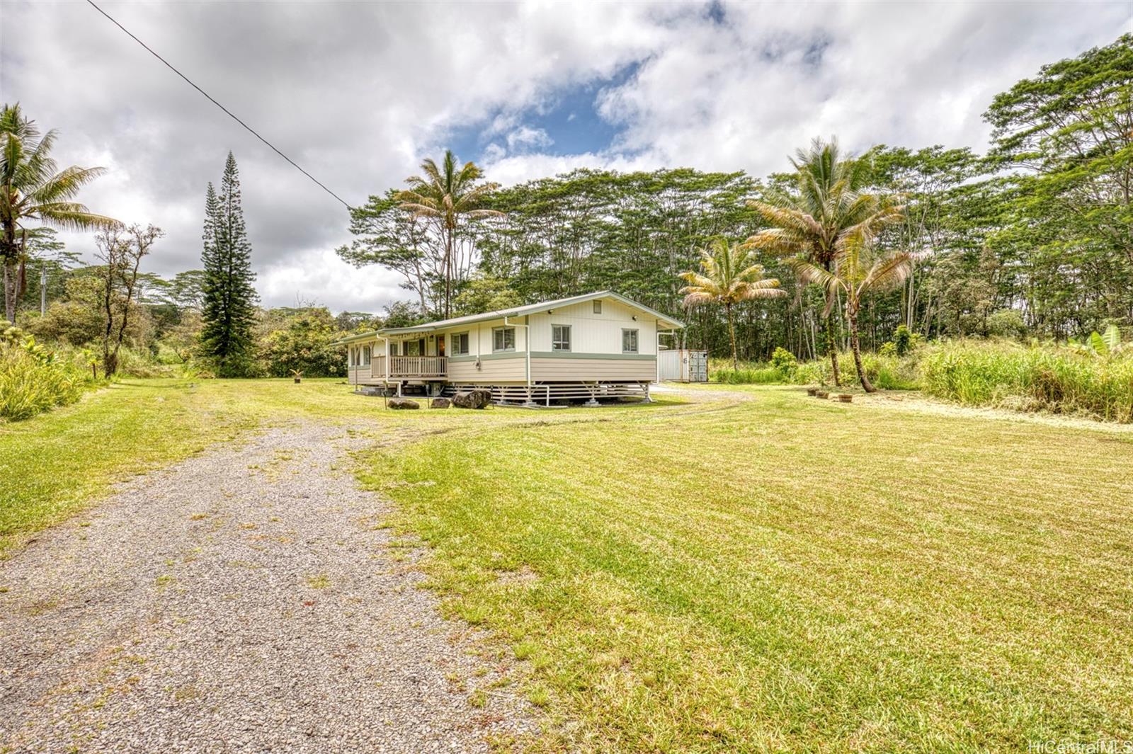 136 Hoaka Road Hilo - Rental - photo 2 of 25