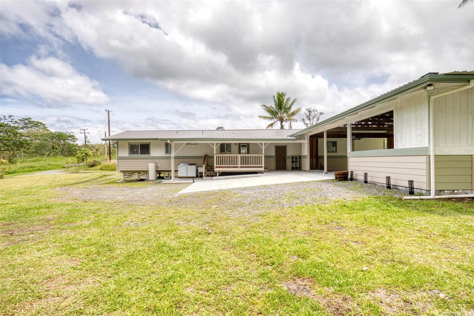 136 Hoaka Road Hilo - Rental - photo 17 of 25