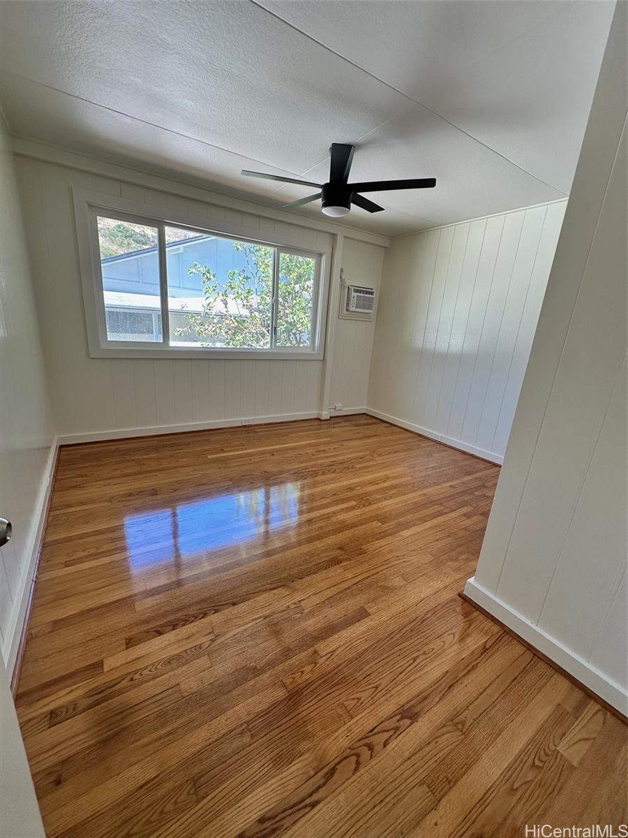 1360 Ala Aolani St Honolulu - Rental - photo 11 of 25