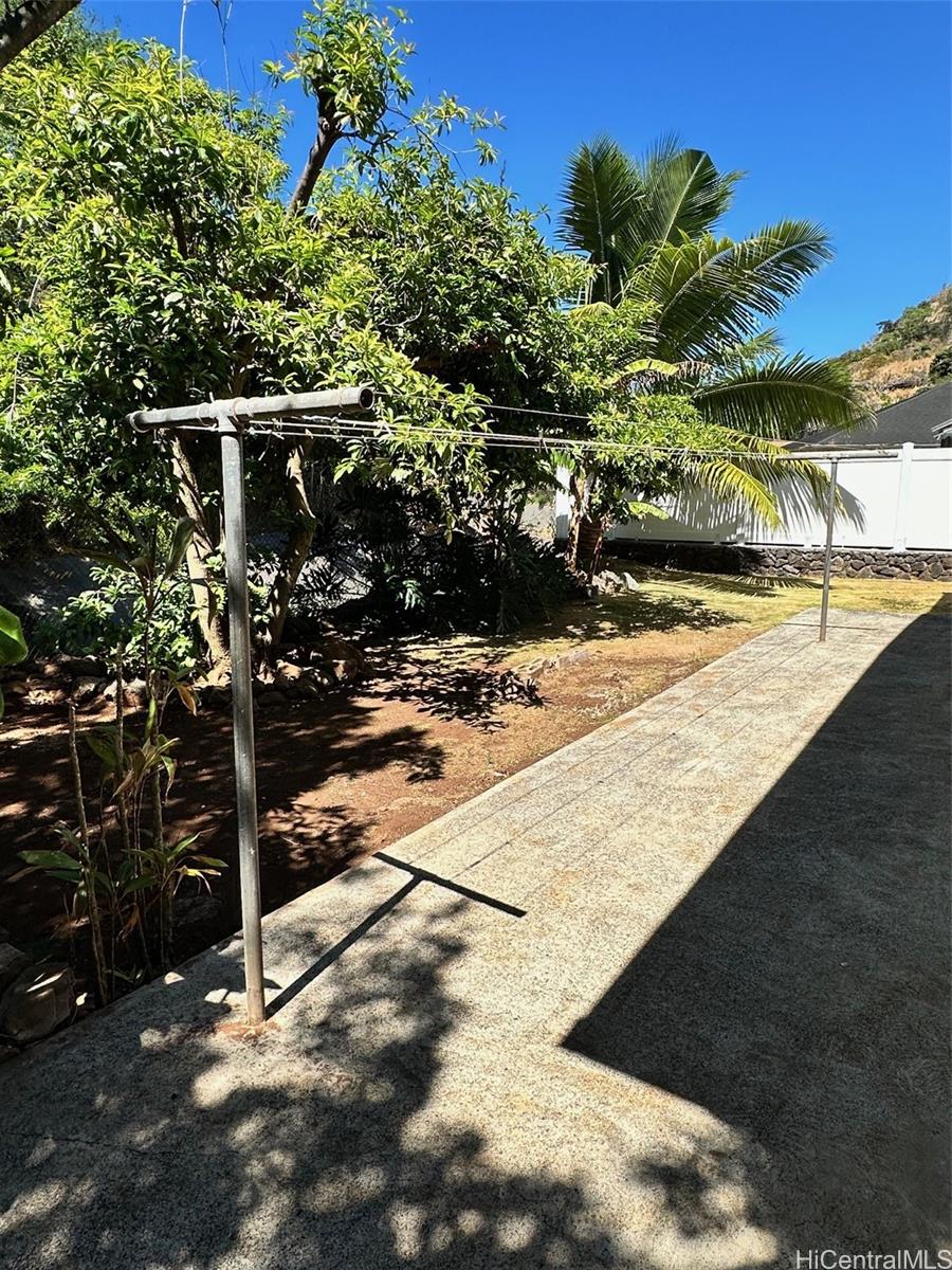 1360 Ala Aolani St Honolulu - Rental - photo 24 of 25