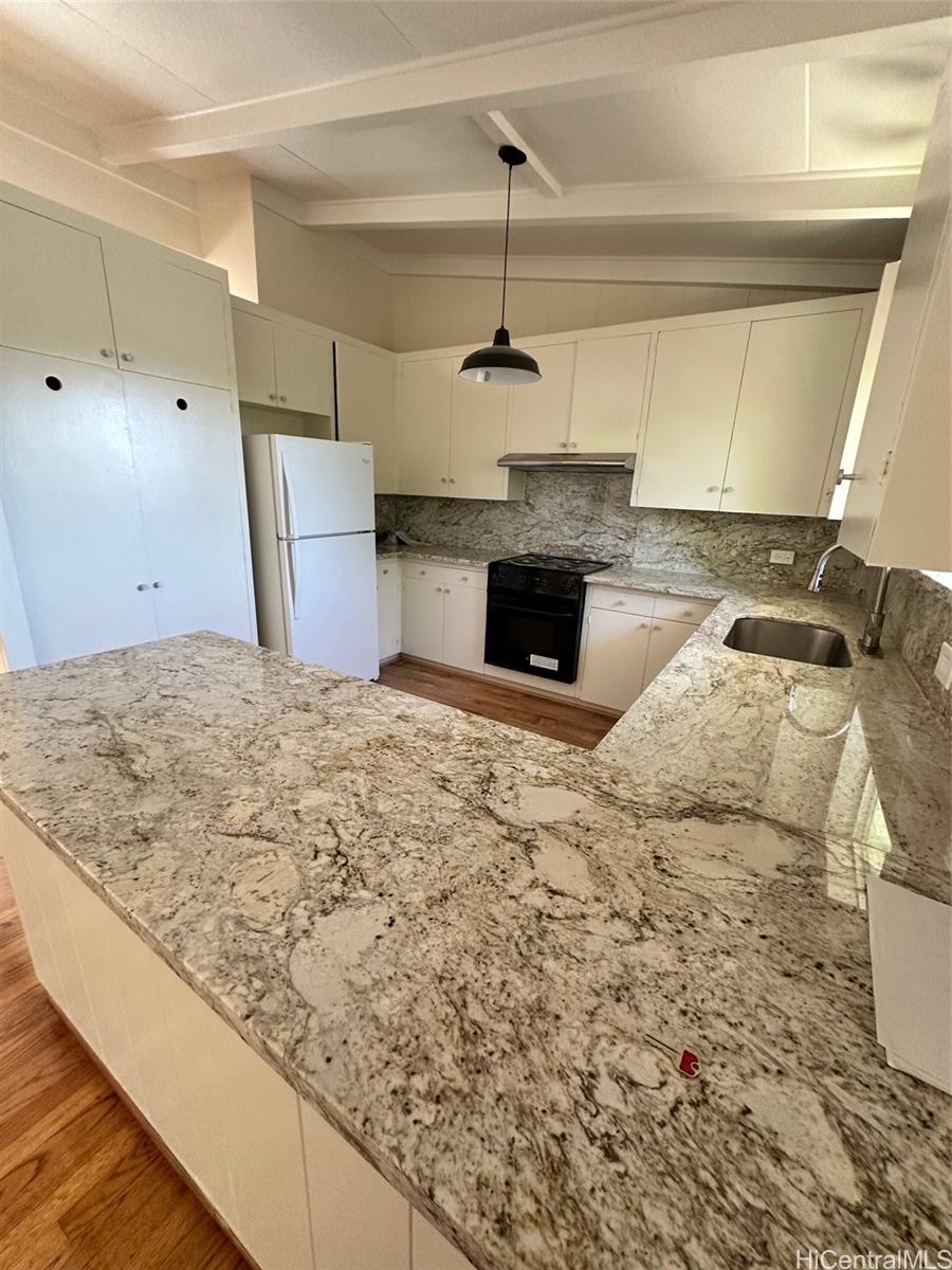 1360 Ala Aolani Street Honolulu - Rental - photo 11 of 25