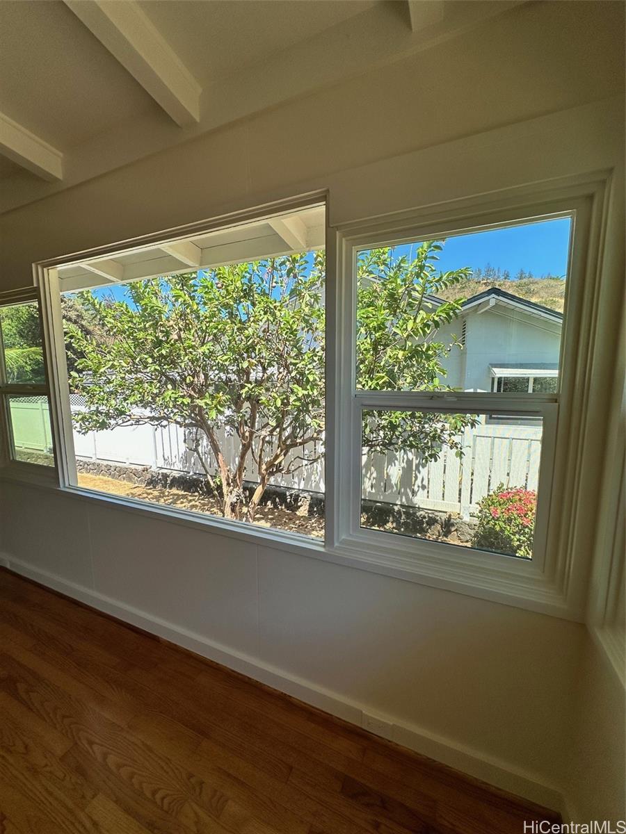 1360 Ala Aolani Street Honolulu - Rental - photo 5 of 25