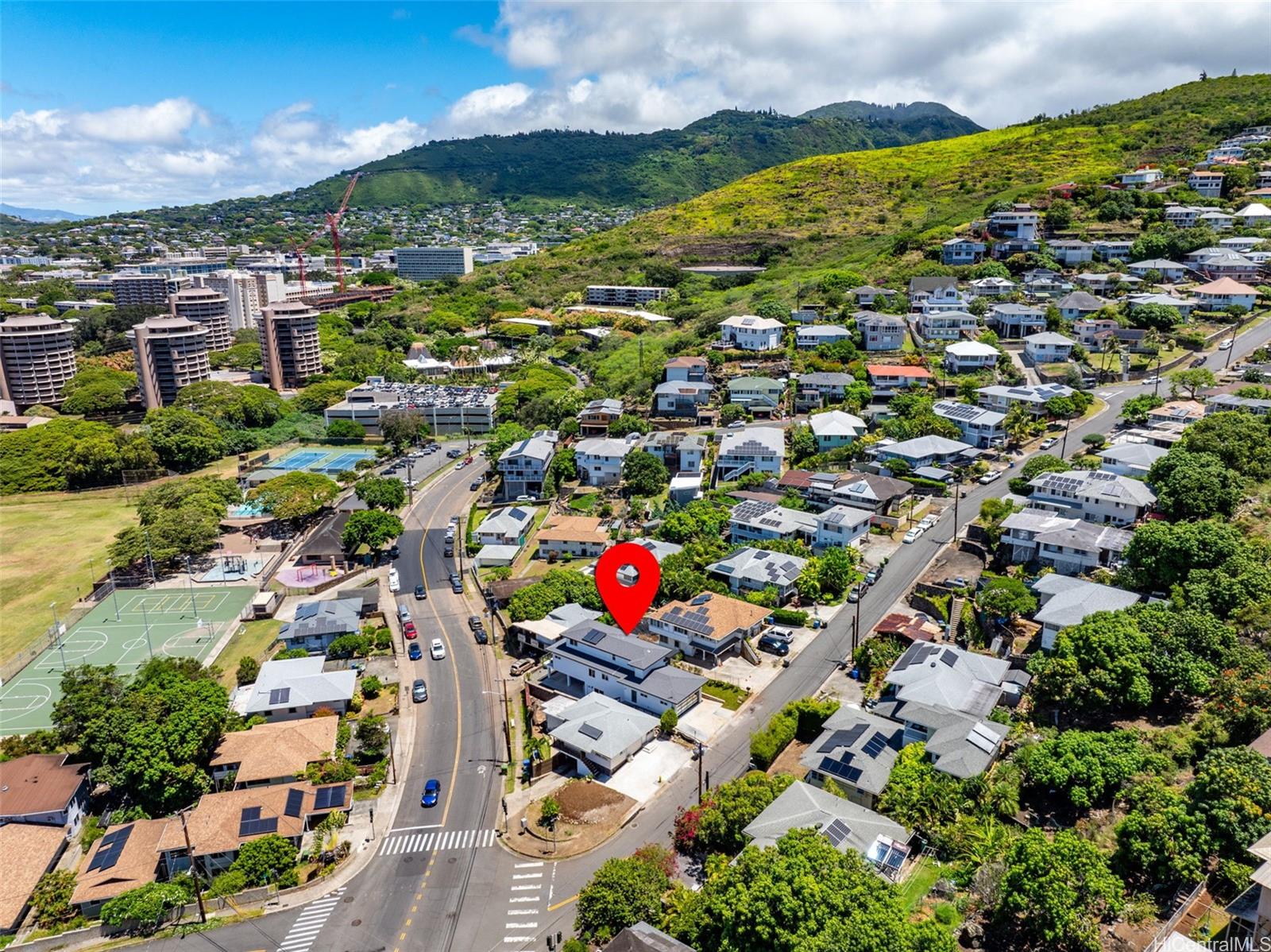 1364-2 Frank Street Honolulu - Rental - photo 2 of 16