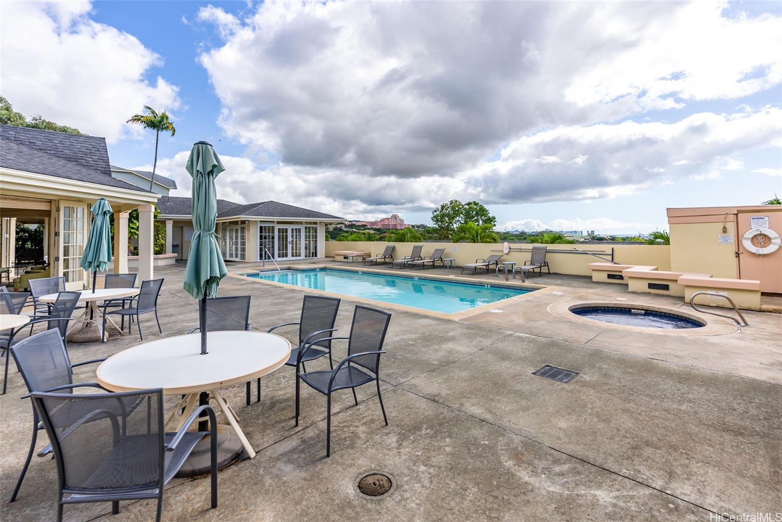 1365 Moanalualani Pl townhouse # 8E, HONOLULU, Hawaii - photo 17 of 21