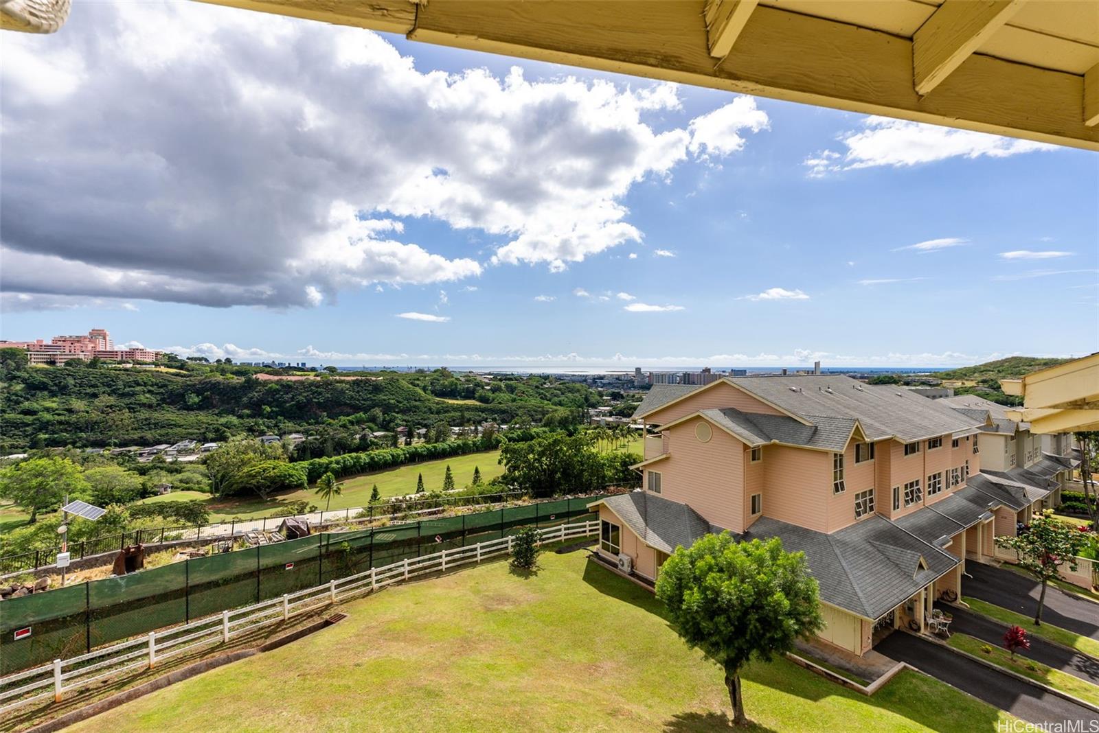 1365 Moanalualani Pl townhouse # 8E, HONOLULU, Hawaii - photo 5 of 21