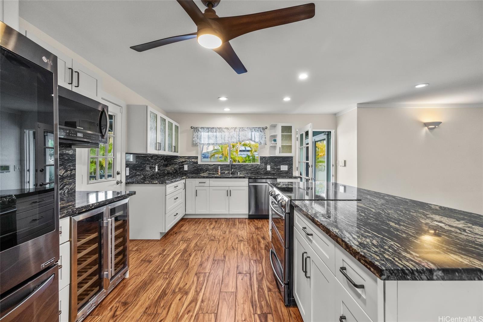 1366  Akiahala Pl Kaopa, Kailua home - photo 6 of 25