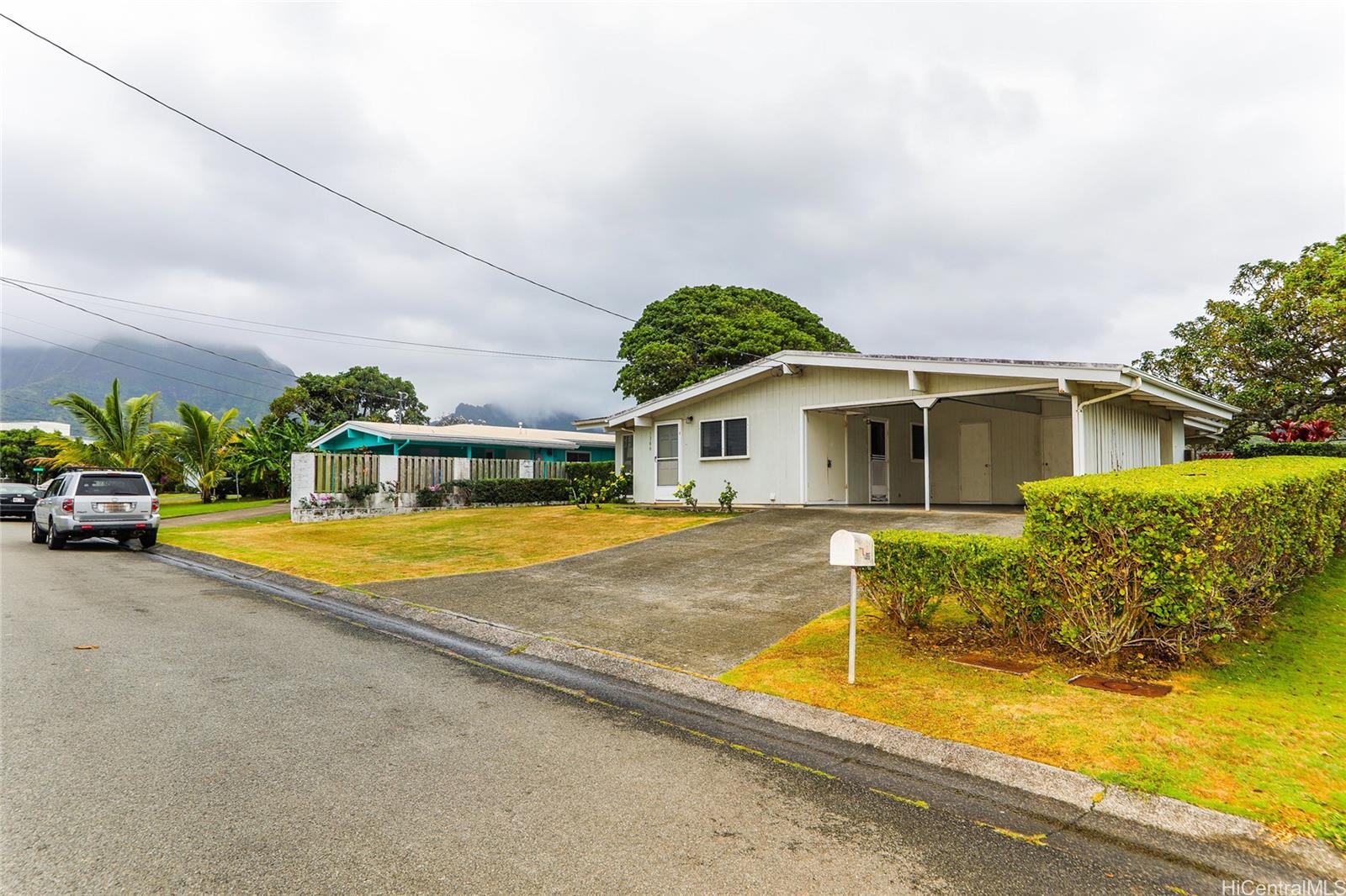 1366  Manu Aloha Street Kukanono, Kailua home - photo 20 of 25