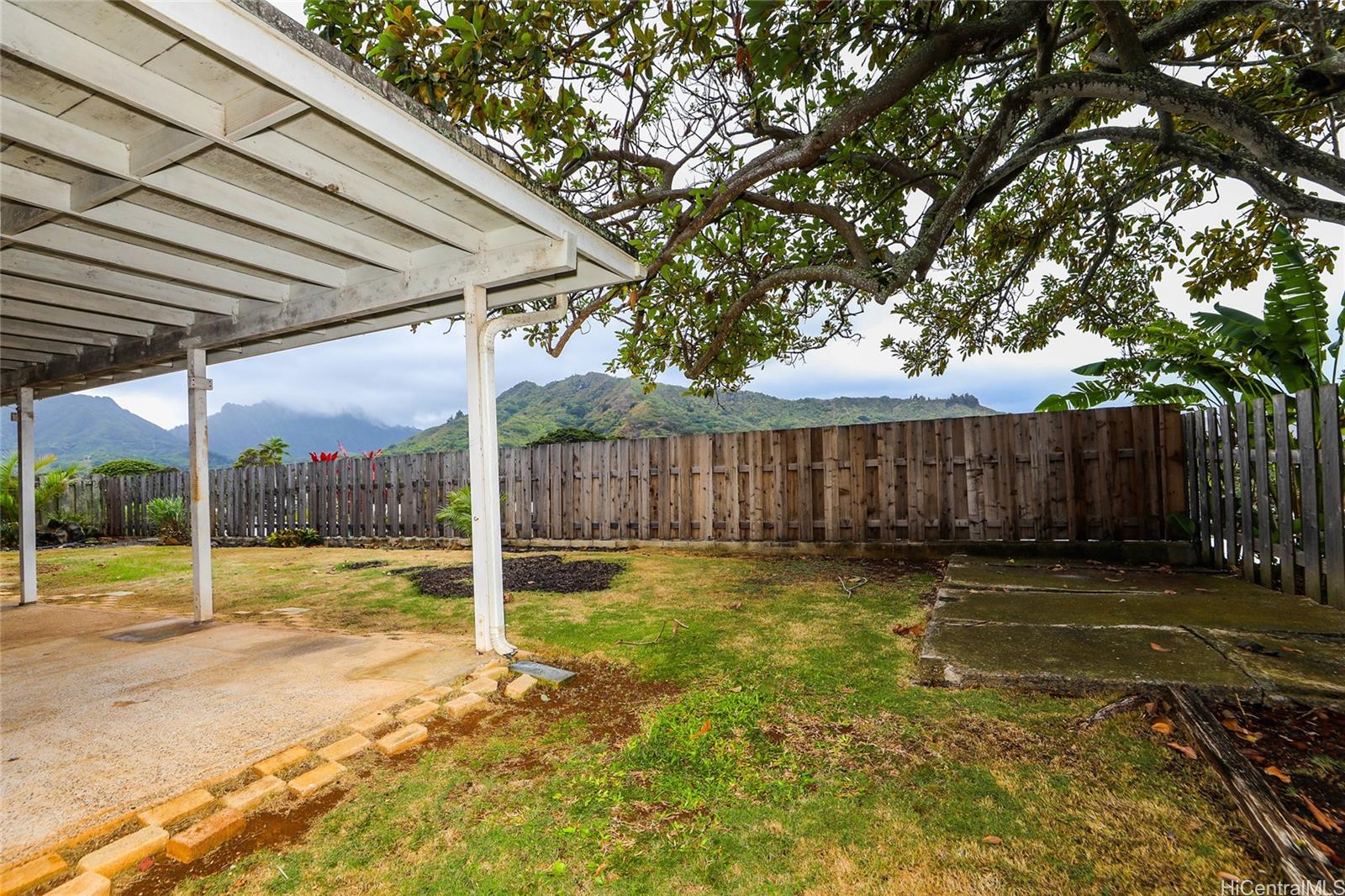 1366  Manu Aloha Street Kukanono, Kailua home - photo 24 of 25